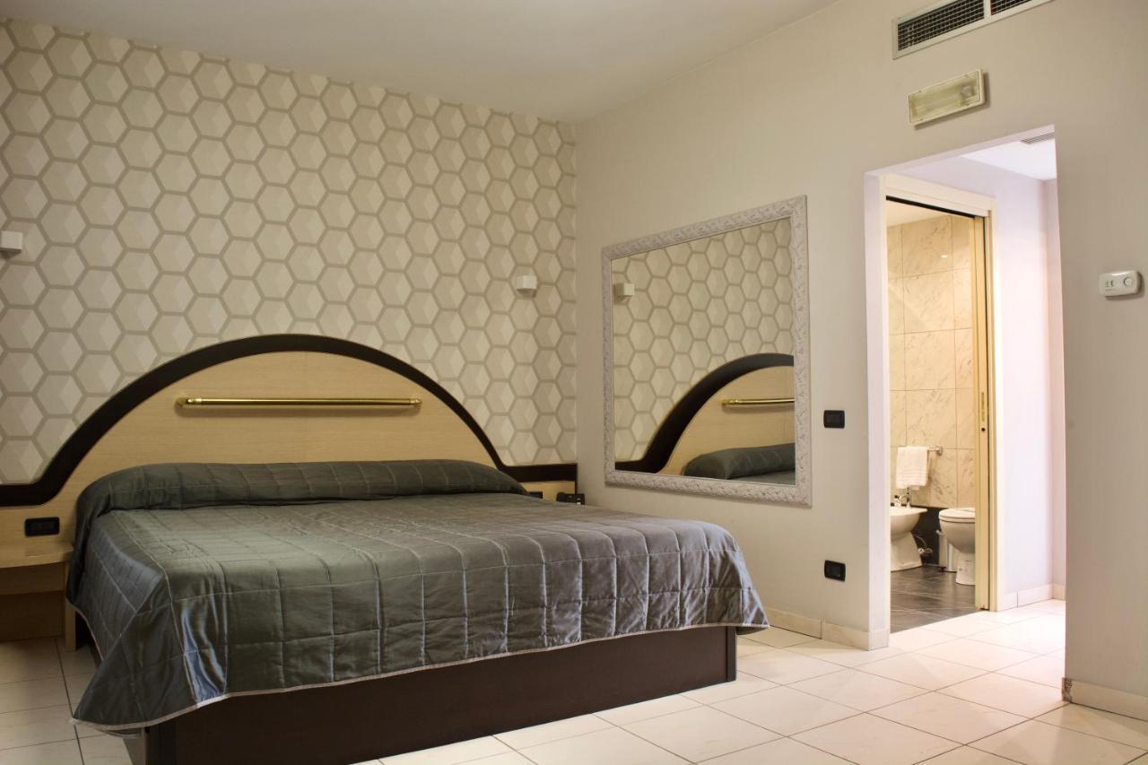 Autosole 2 Hotell Milano Exteriör bild