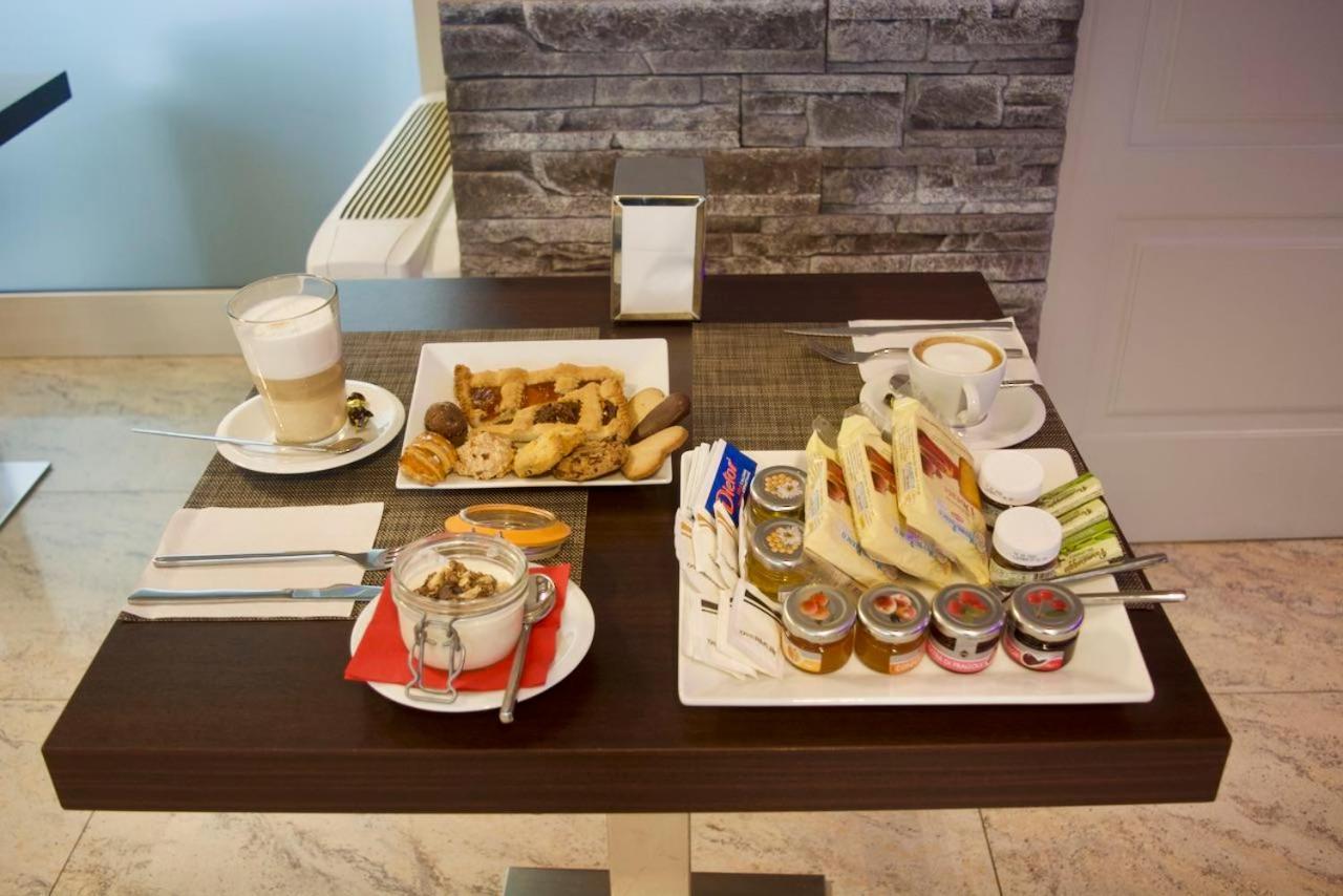 Autosole 2 Hotell Milano Exteriör bild