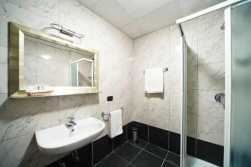 Autosole 2 Hotell Milano Exteriör bild